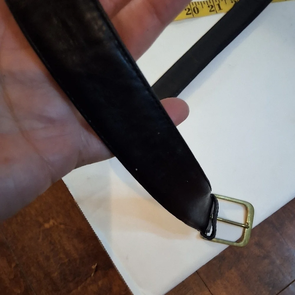 Coach Vintage Black Leather Belt with Gold-Tone Buckle 36